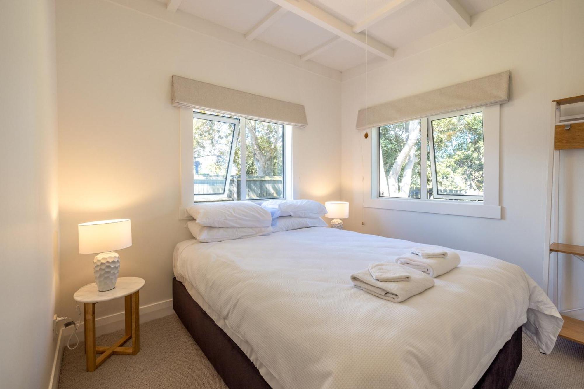 Miami One One Villa Oneroa Kültér fotó